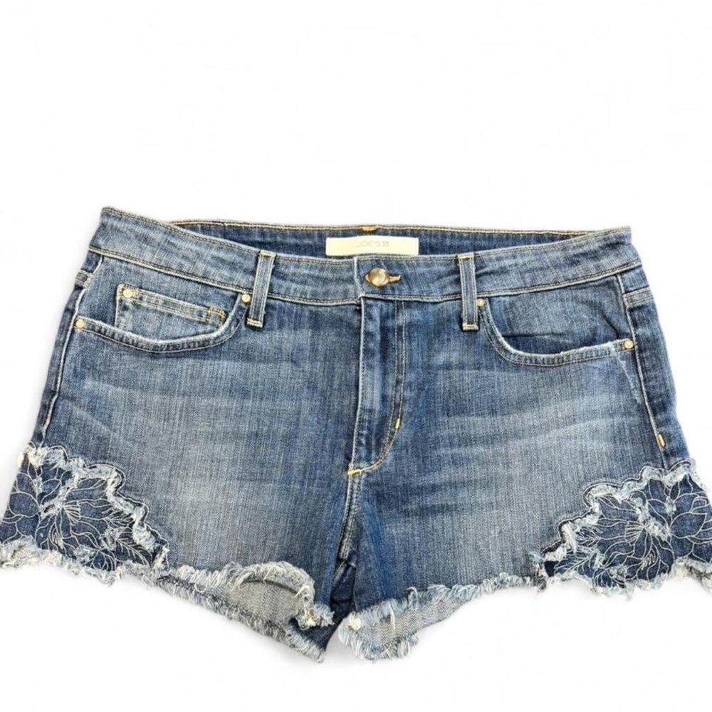 Vintage embroidered Joes Jeans Blue Frayed Denim Shorts with Lace Details Size 3
